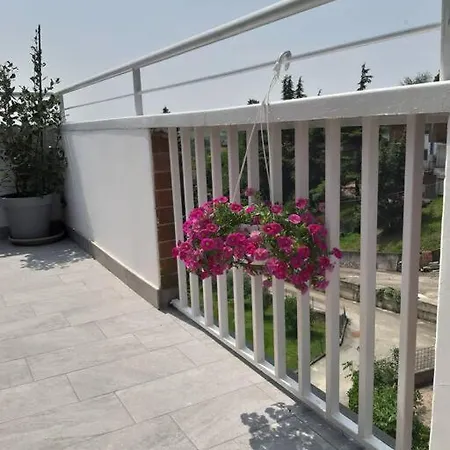 Casa Tra I Castelli * San Martino Alfieri